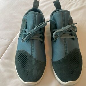 Nike - Women’s Lunarcharge iced jade/sail colored Sneakers